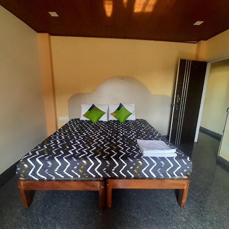 Daisey Dee Homestay Мадикери Экстерьер фото
