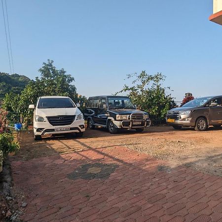 Daisey Dee Homestay Мадикери Экстерьер фото
