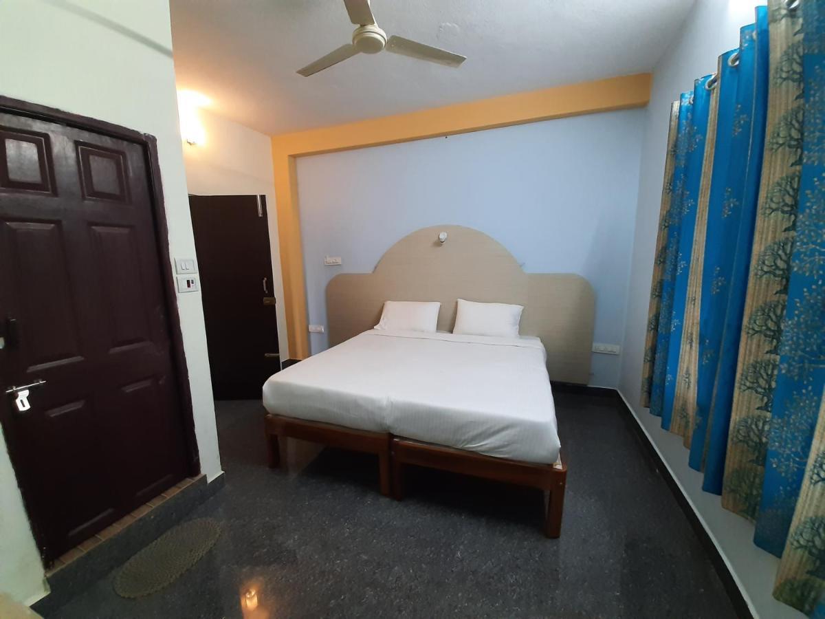 Daisey Dee Homestay Мадикери Экстерьер фото