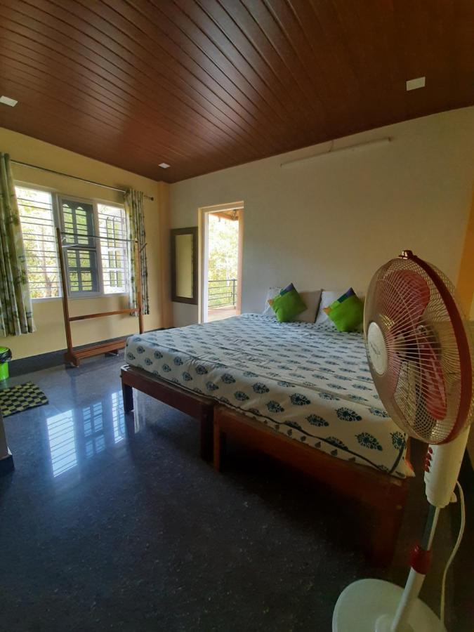 Daisey Dee Homestay Мадикери Экстерьер фото
